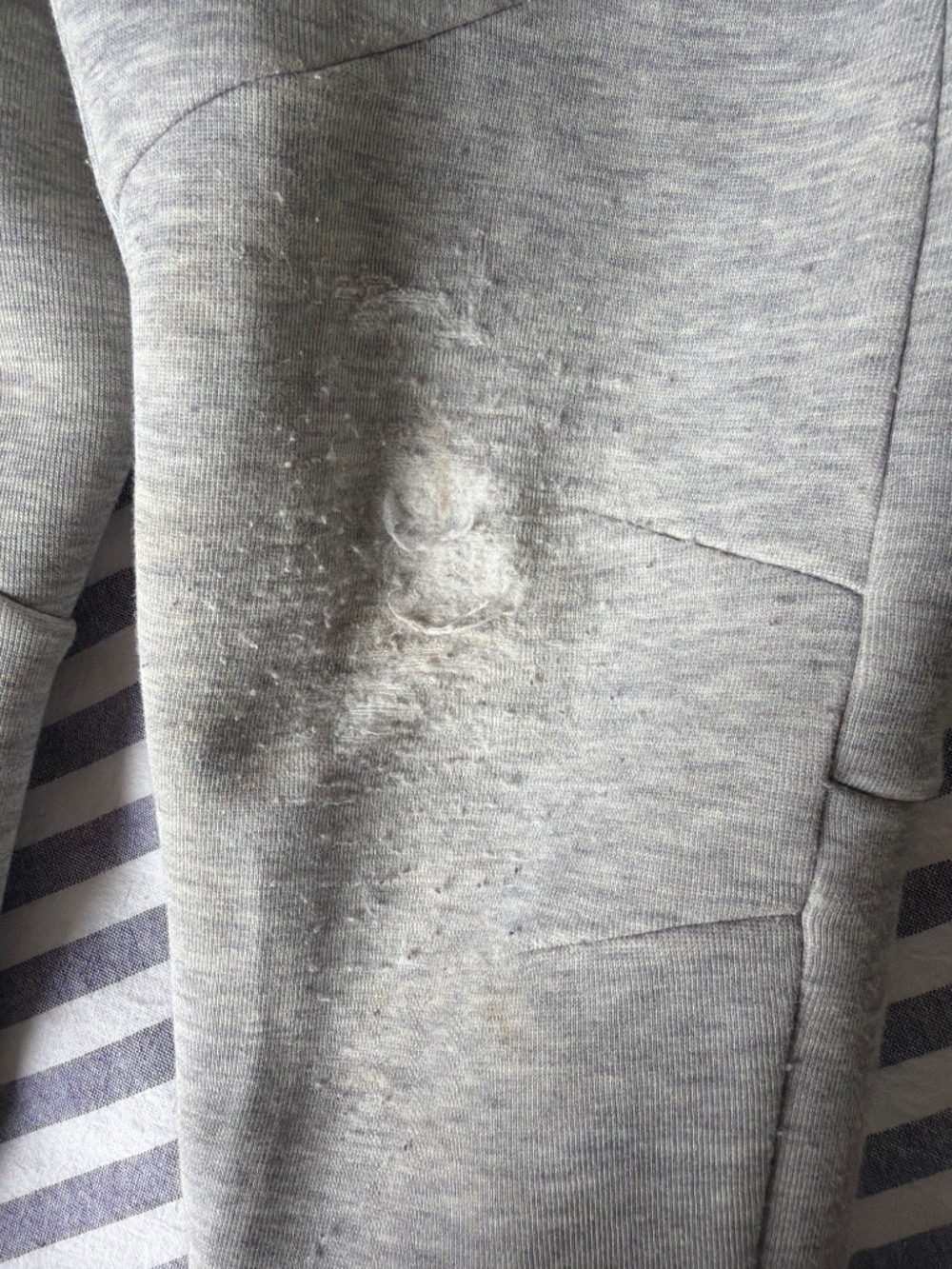 Nike Tech Fleece Pants - Picture 9 of 10